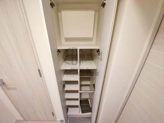 パークリュクス大阪天満 1LDK+WIC 35.00㎡